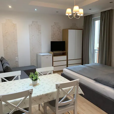 Belvarosi Levendula Apartman Gyula Exterior foto